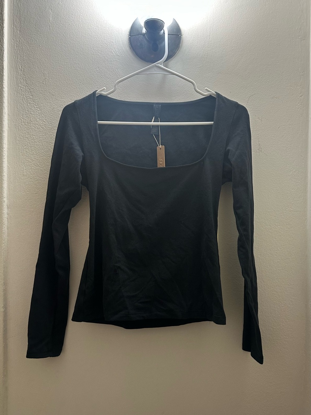 NWT Skims Scoop Neck Back Top L